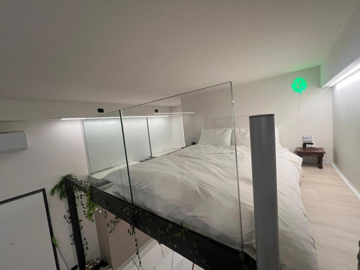 0M Plant Turin Apartment Bagian luar foto